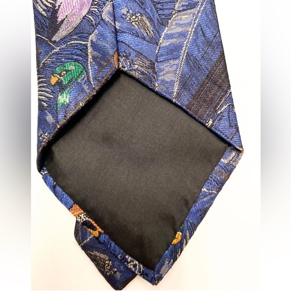 Hugo Boss Men's Tie Necktie 100% Silk Made in Italy Designer / Parrots / Birds - Picture 11 of 11